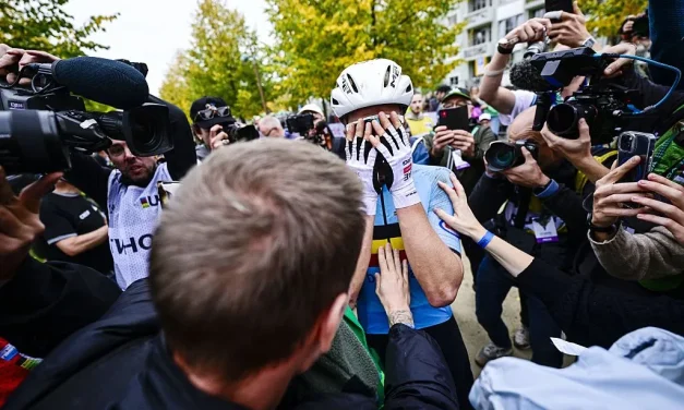 ¡Florian Vermeersch se proclama campeón del mundo gravel 2025!